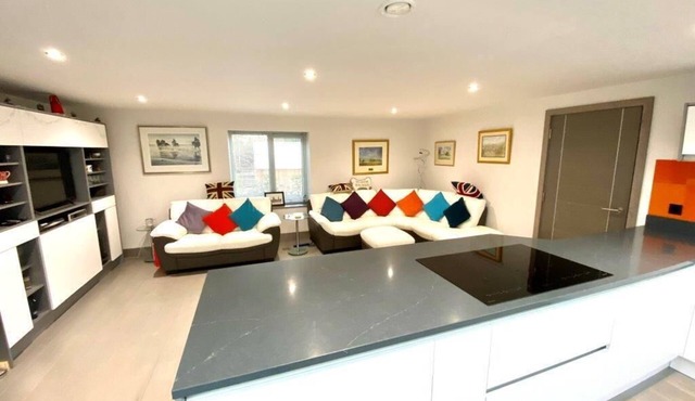 Silverwood Holiday Retreat - 20 mins from Oxford, Cotswolds within easy reach