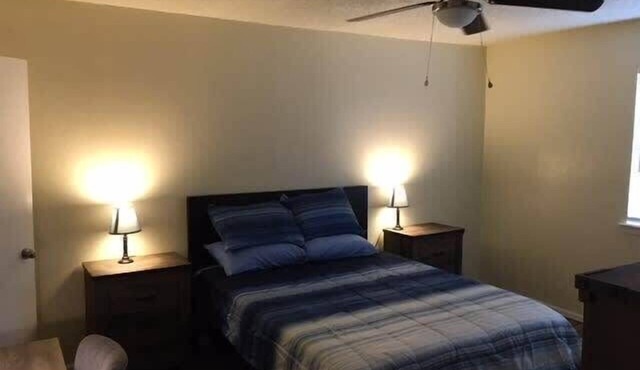 Simple 1-bedroom unit upstairs close to Fort Sill!