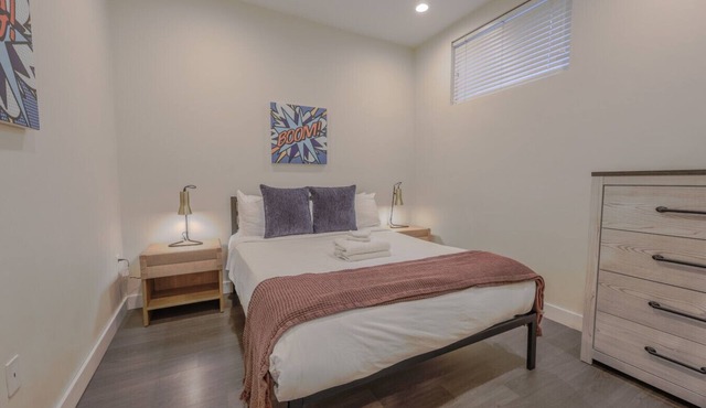 Simple 1br | Financial District | Keyless Entry