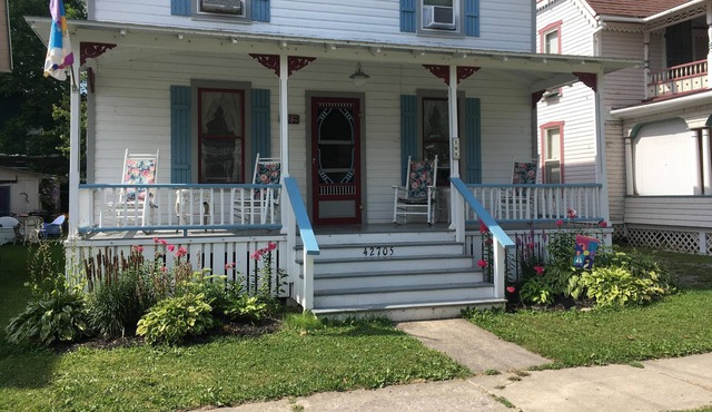 Simple and Peaceful Retreat - NOT ACCEPTING RESERVATIONS