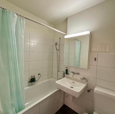 Simple & Comfy Apartment on Gartenstrasse