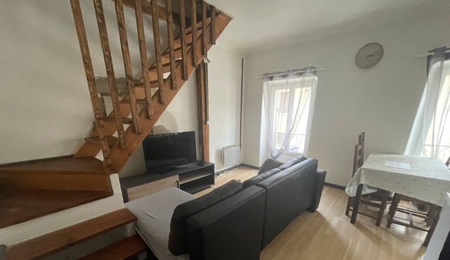 Simple duplex apartment 50m2 near Villefort lake