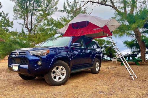 Simple & Fun Rooftop Camper SUV Gear-Included Glamping Adventure in Kauaʻi