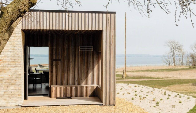 Simple living and outdoor life at Helnæs