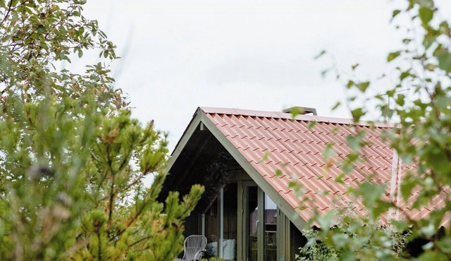 Simple living right next to the sea