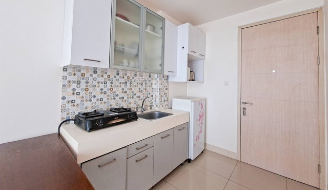 Simple Look 1Br Apartment At Tree Park City Bsd