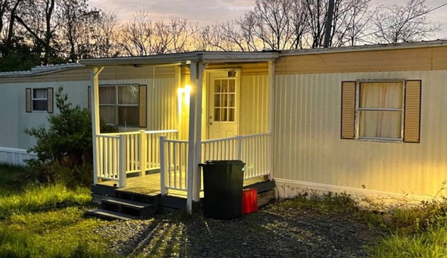Simple mobile home in Happy Valley