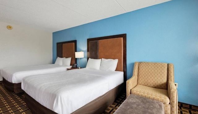 Simple Stay Near Greeneville Attractions With Free Parking