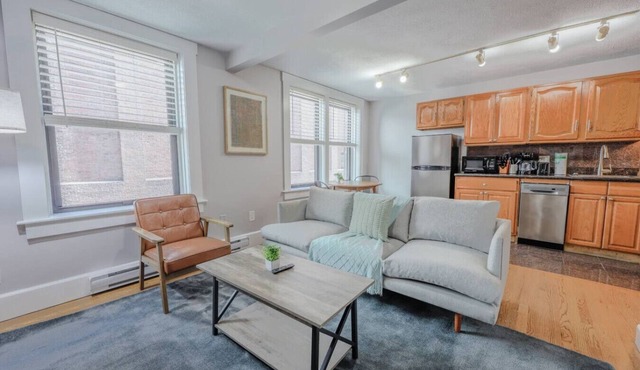 Simple Theater District 1 Bedroom