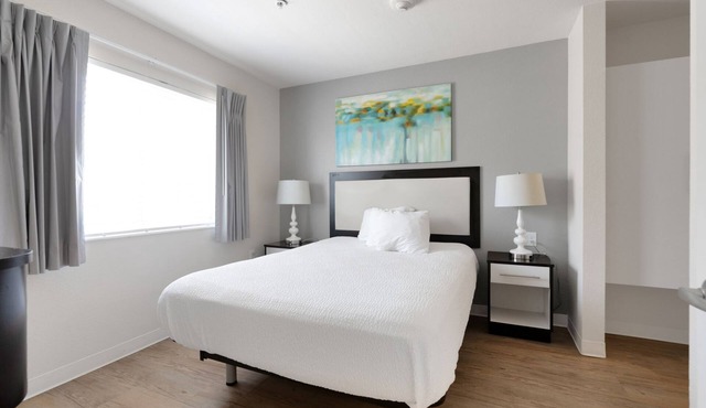 Simplicity At the Rim 1411 I Comfy 1 Bed 1 Bath