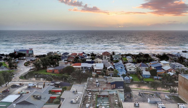 Simply Amazing Views and Brillant Location !