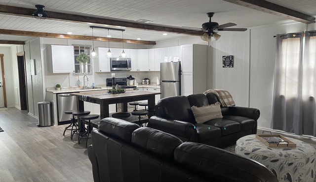 Simply Buffalo sleeps 10, St Joe, AR- Float the middle beautiful Buffalo River