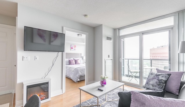 Simply Comfort Gorgeous Apt North York