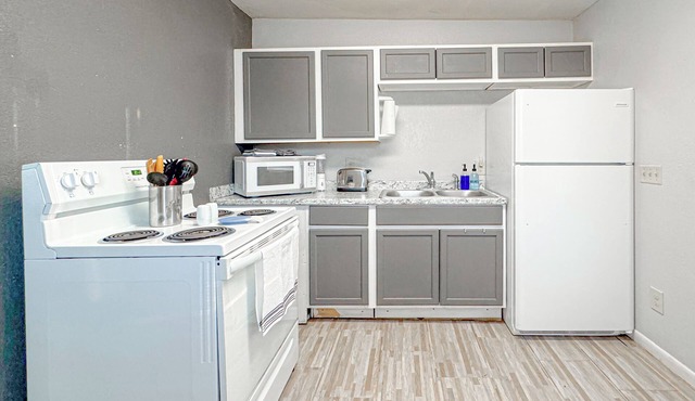 Simply Cozy | 2 Bed, 1 Bath