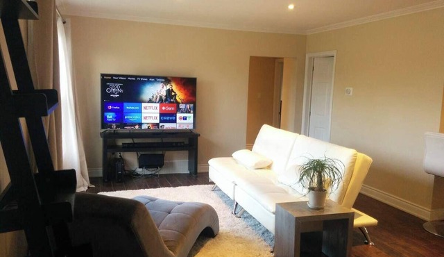 Simply Faboulous Home | Close to EVERYTHING