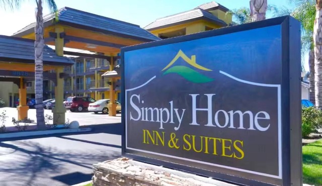 Simply Home Suites - Cozy Comfort, Feels Like Home