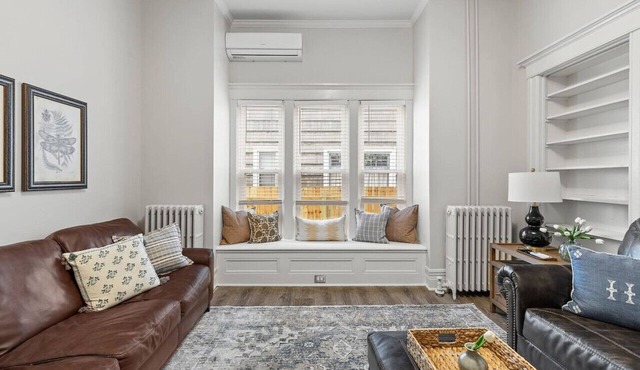 Simply Modern and Cozy Stay