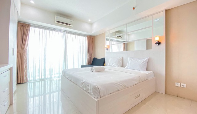 Simply Studio Apartment Tamansari La Grande