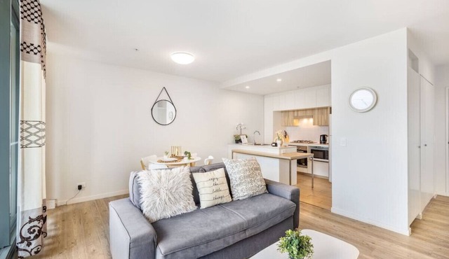 Simply stunning! Riverside 1BR apt @Hamilton