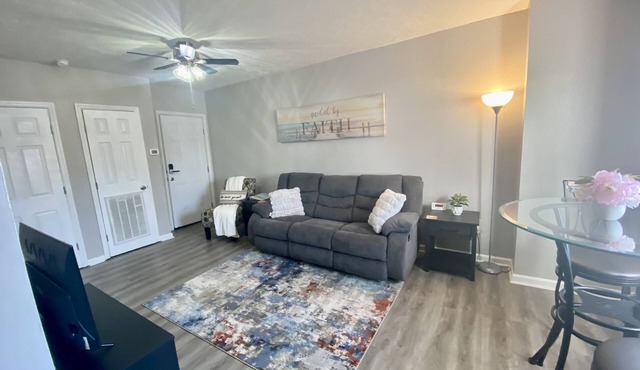 Simply sweet - Entire 1 bed upstairs apt near EKU