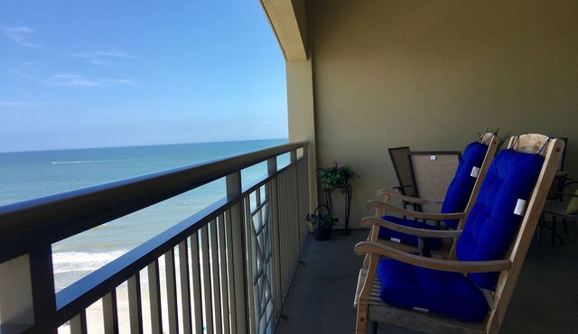 Simply the Best! 160 Five STAR Reviews! Lovely Penthouse-Updated Recent Photos!