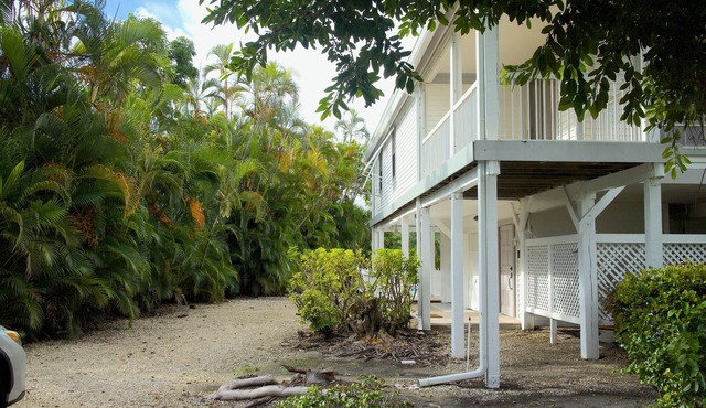 Simply Wonderful 3-Bedroom Sanibel Home With A Pool In The Dunes