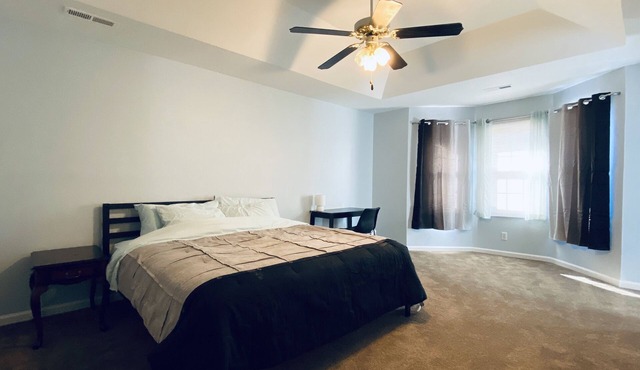 Simpsonville House 3B 2.5B Safe and Convenient