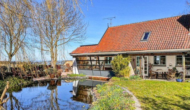 "Singa" - 600m from the sea by Interhome