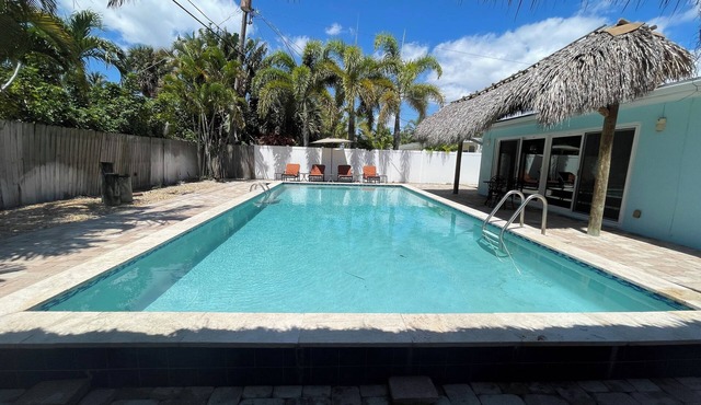 Singer Island 4 bedrooms heated pool only steps away from our beautiful beach
