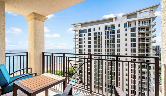 Singer Island Palm Beach Marriott: 2 BDRM/2 BATH Condo +Resort Access 14th Floor