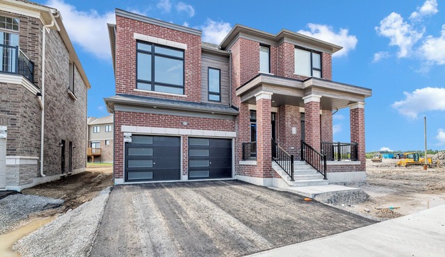 Single Detached Home $500 for 12 Guests 3 Parkings