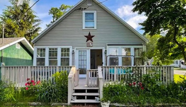 Single Family Beach Home steps away from the beautiful Sylvan Beach
