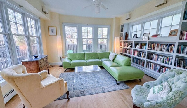 Single family, Harvard University, Red line