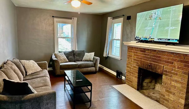 single family home, easy access, safe area