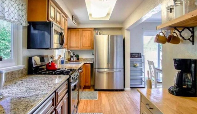 Single Family Home Vacant for move in Month to Month