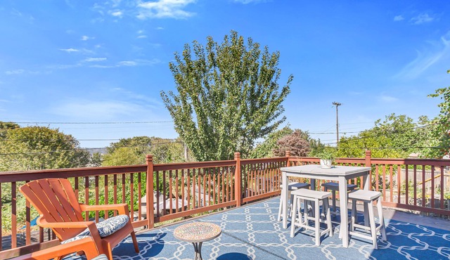 Single Family Home with Covered Patio and Hot tub