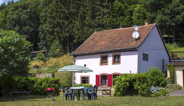 Single-family house in the mountains, temperate in summer, 15 ares of land