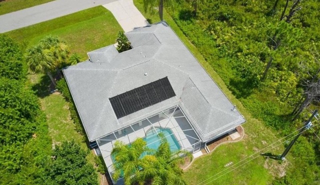 Single family pool home in a quiet neighborhood, close to five beaches,