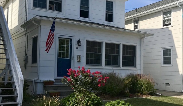 Single Family Rental 6 bdrms located in the Gardens, OC NJ.