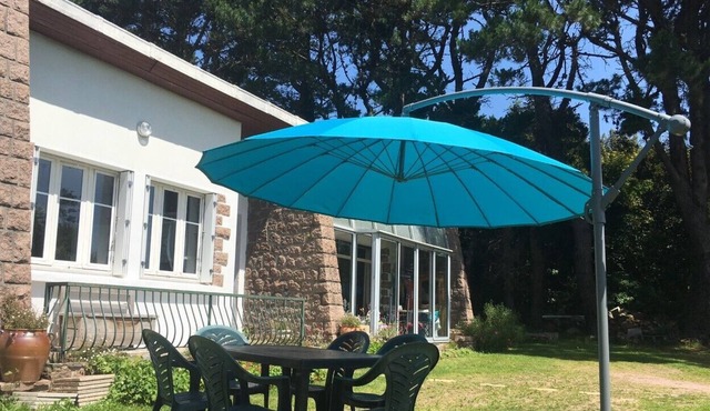 Single-family villa 100 M2 for couple (& young children)