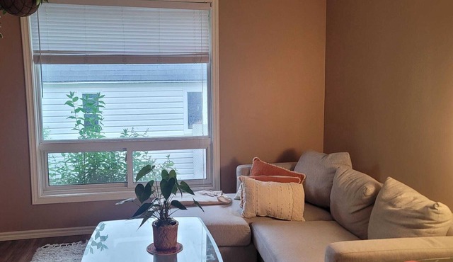 Single level Cottage Style House near DownTown Chatham