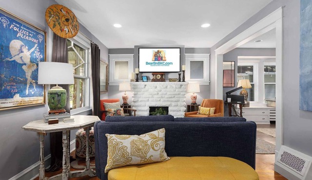 Single Level Home Near KU Med + Plaza w/Hot Tub
