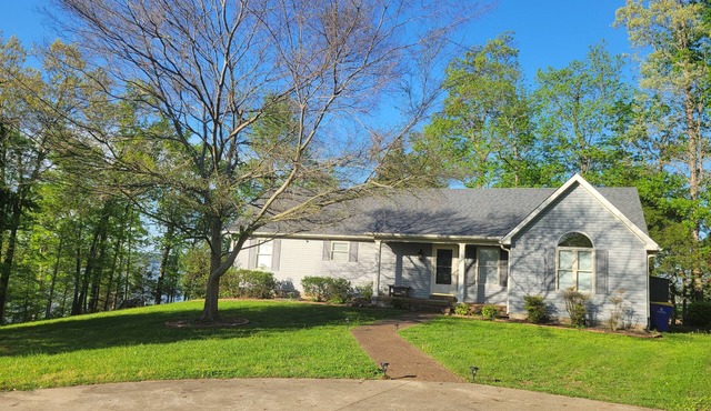 Single Level Lakehouse Retreat