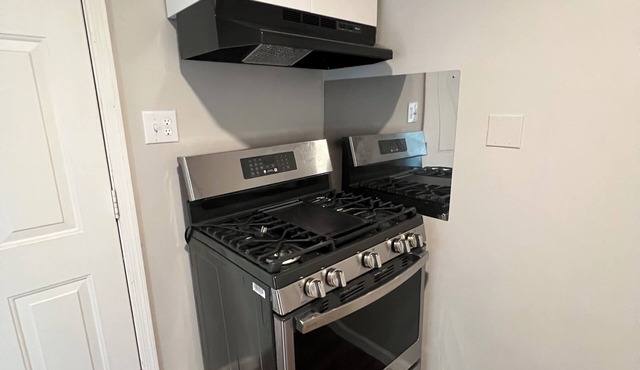 Single Person Reasonable Cost Snowbird Retreat in vibrant Tempe