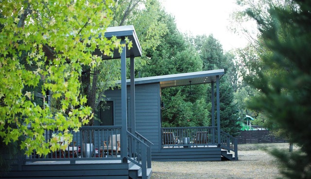 Single Queen Cottage - Mandala Springs Wellness Retreat Center