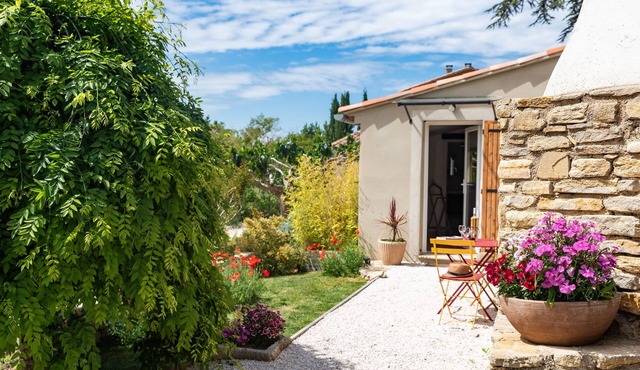 Single room-Le Ventoux-Comfort-Ensuite with Bath-Countryside view