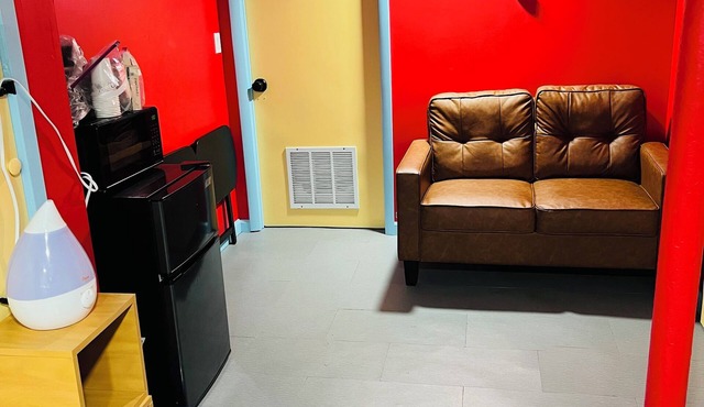 Single Room and Bathroom with its own private entrance