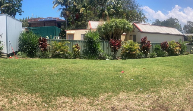 Single Room Cabin With Shower and Toilet, Separate Camp Kitchen and Laundry