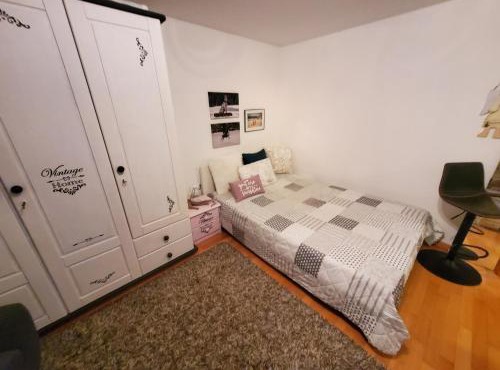 Single room in nice house