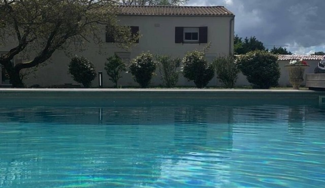 SINGLE ROOM - SWIMMING POOL